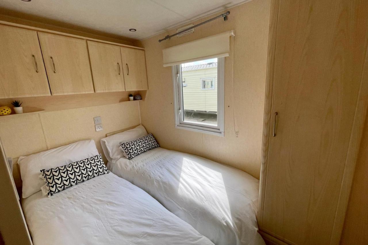 Modern Holiday Home #Skipsea Sands Static Hire Exterior foto